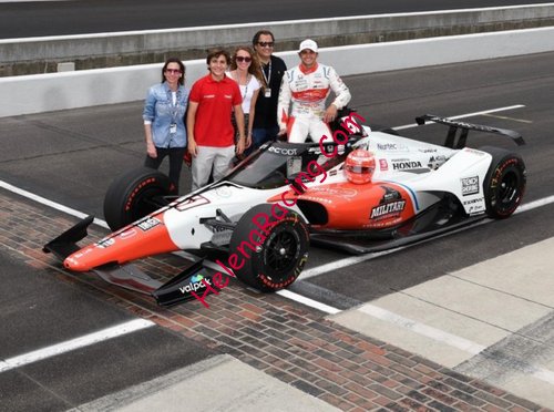 Indy 2021-Family (NS).jpg