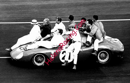 Card 1965 Le Mans 24 h-Winner (NS).jpg