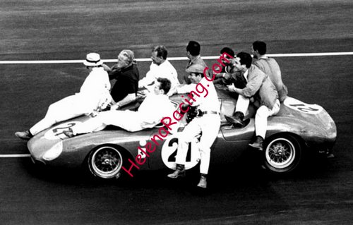 Card 1965 Le Mans 24 h-Winner (NS).jpg